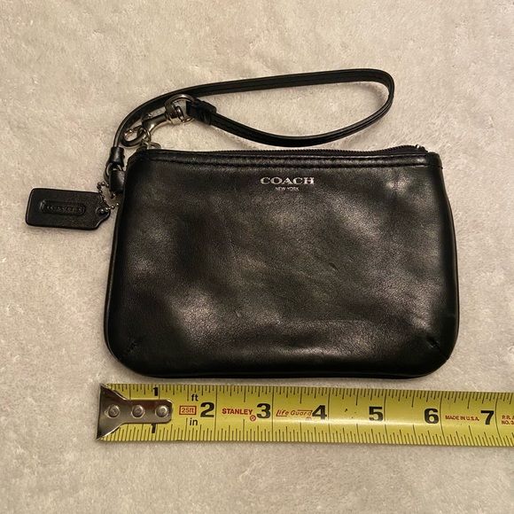 Coach leather wristlet - Picture 5 of 5